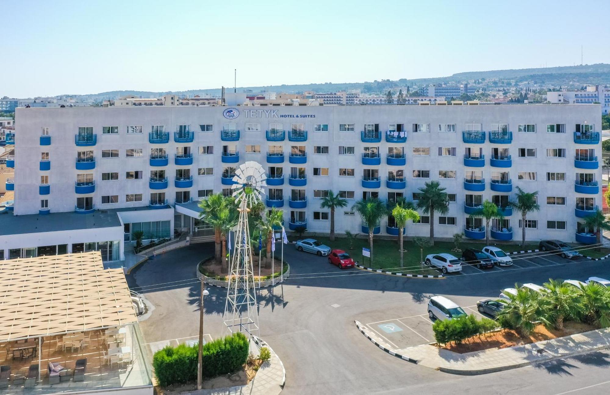Tetyk Hotel Pernera Esterno foto