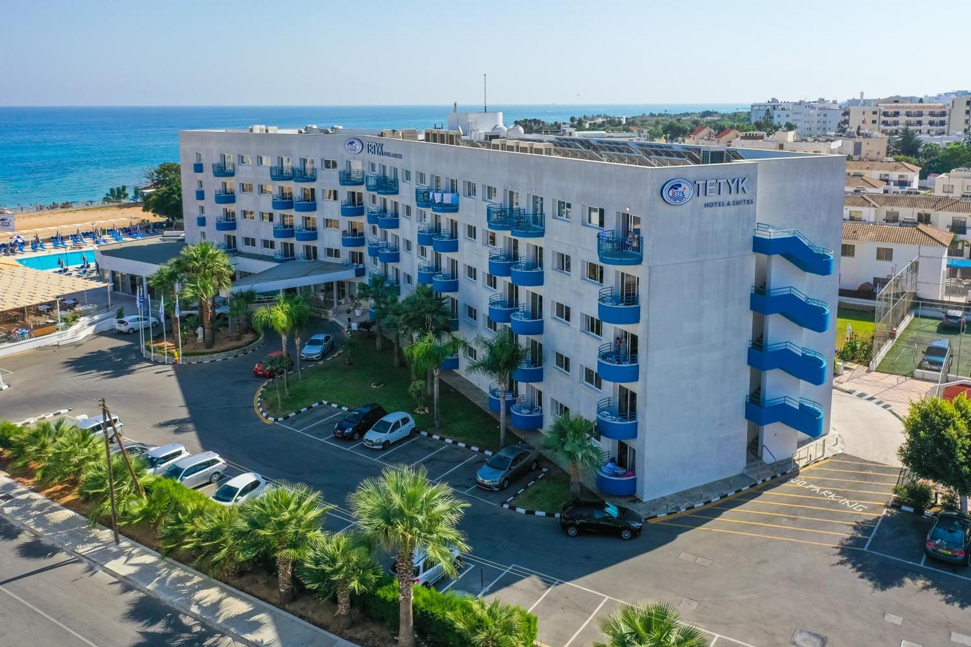 Tetyk Hotel Pernera Esterno foto