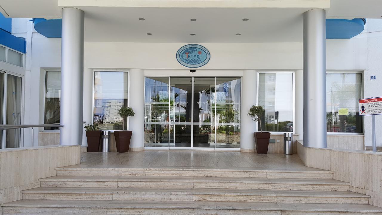 Tetyk Hotel Pernera Esterno foto